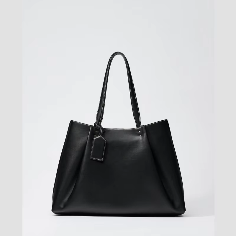 Elegant Women's Handbag with Stylish Buckle and Pattern – Perfect for Festive Occasions