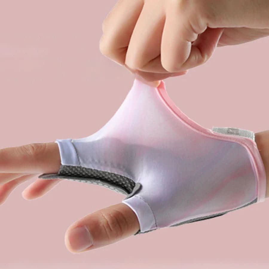 Sports & Fitness Gloves