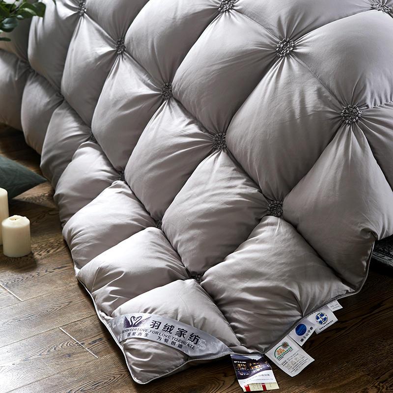 100% Goose Down Piped Duvet