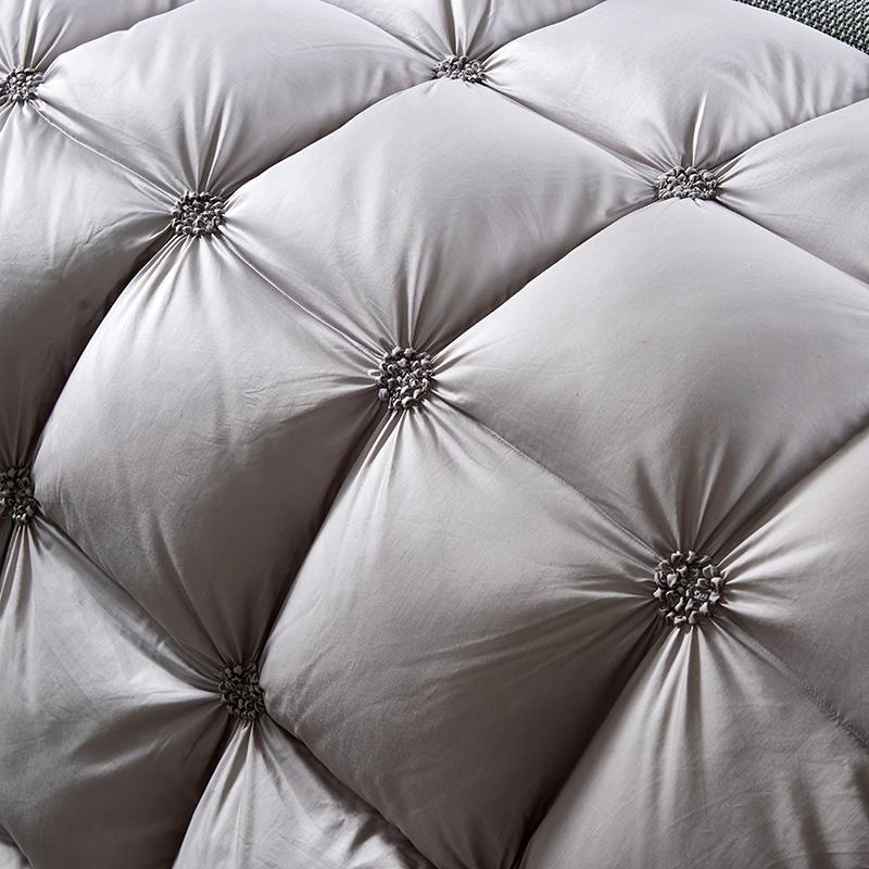 100% Goose Down Piped Duvet