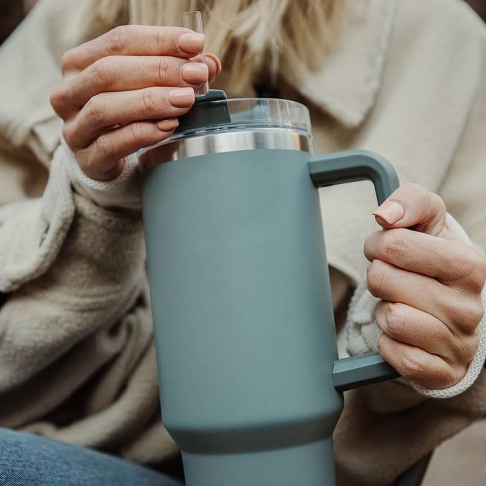 1200 Ml Insulated Tumbler with Handle, Lid and Straw for Hot and Cold Drinks