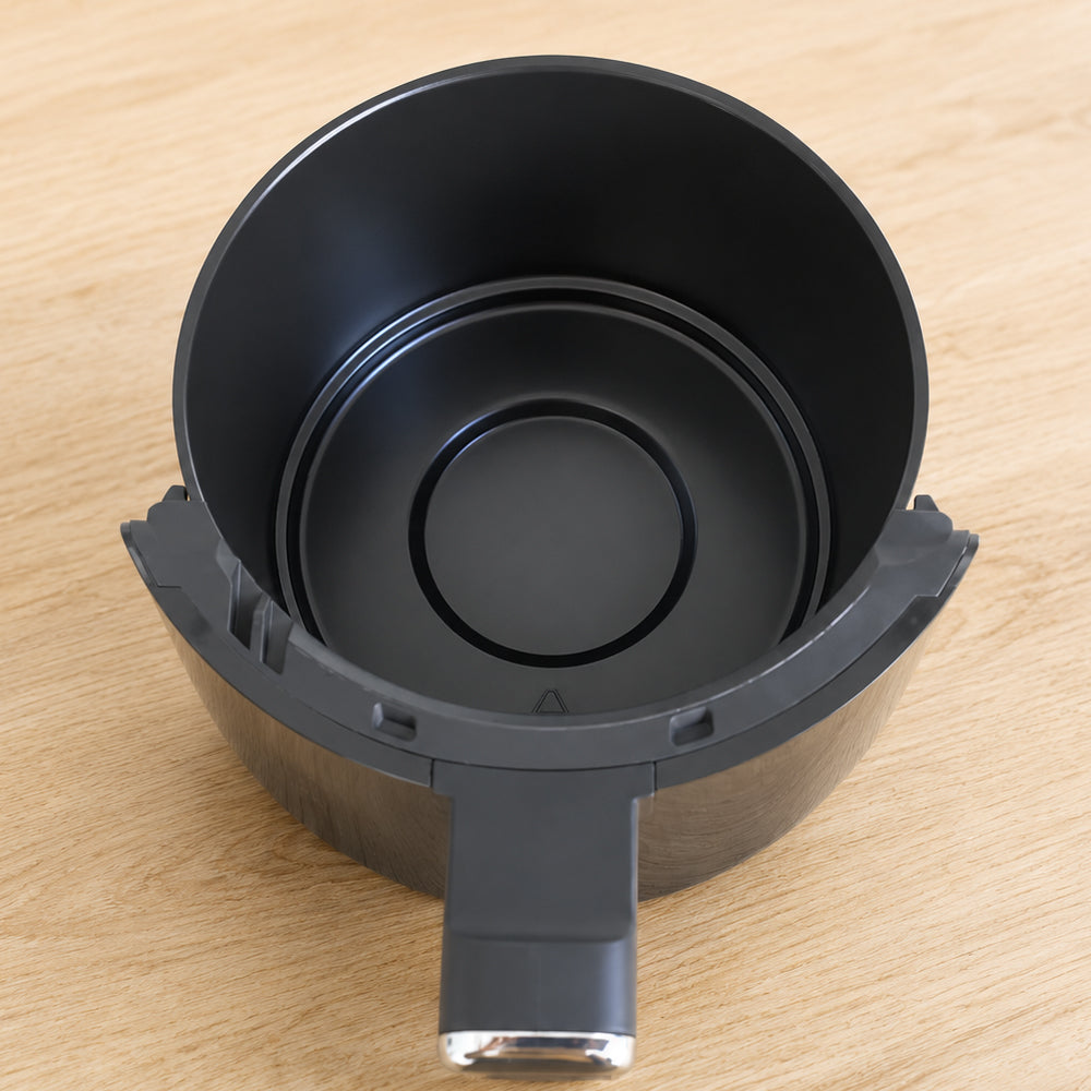 2-Litre Air Fryer - Compact and Easy Cooking