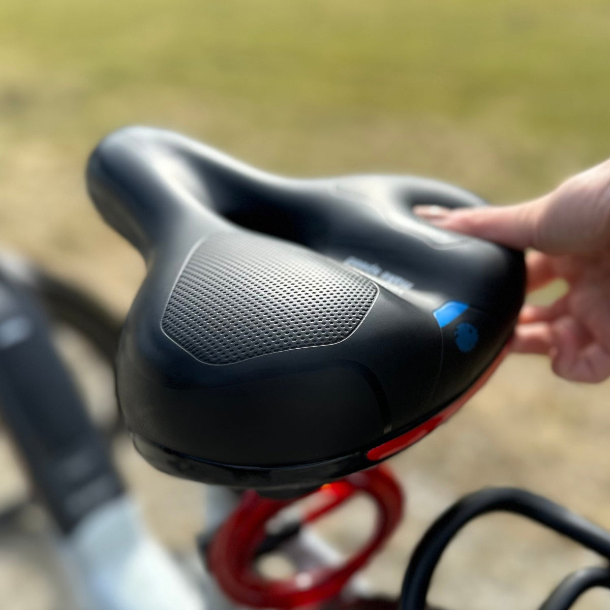 Bicycle Saddle with Pressure-Relieving Memory Foam - Black