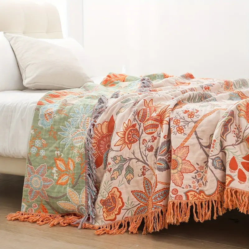 Comfortable and Stylish Picnic Blanket