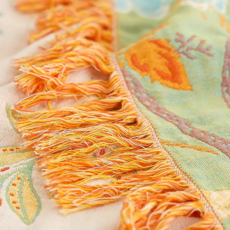 Comfortable and Stylish Picnic Blanket