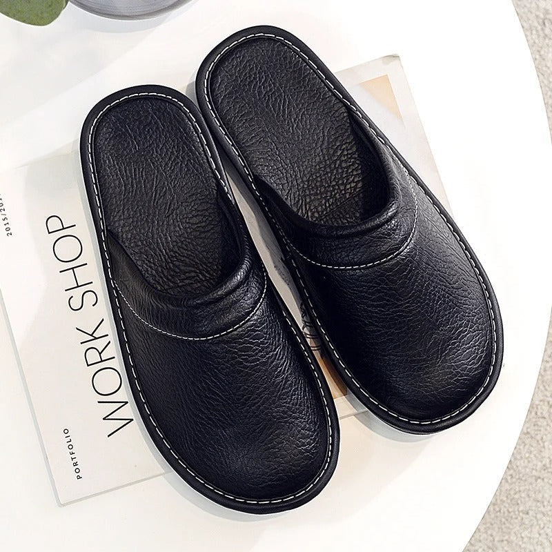 Comfortable Men's Slippers – Elegance & Relaxation