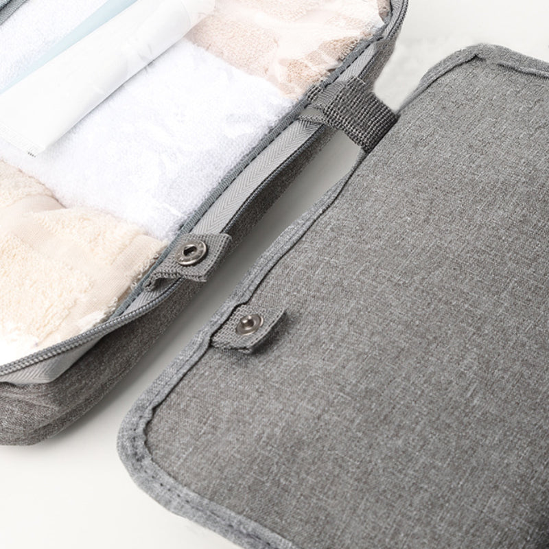 Compact Water-Resistant Travel Cosmetic Organizer with 4 Compartments and 360° Hook for Men and Women