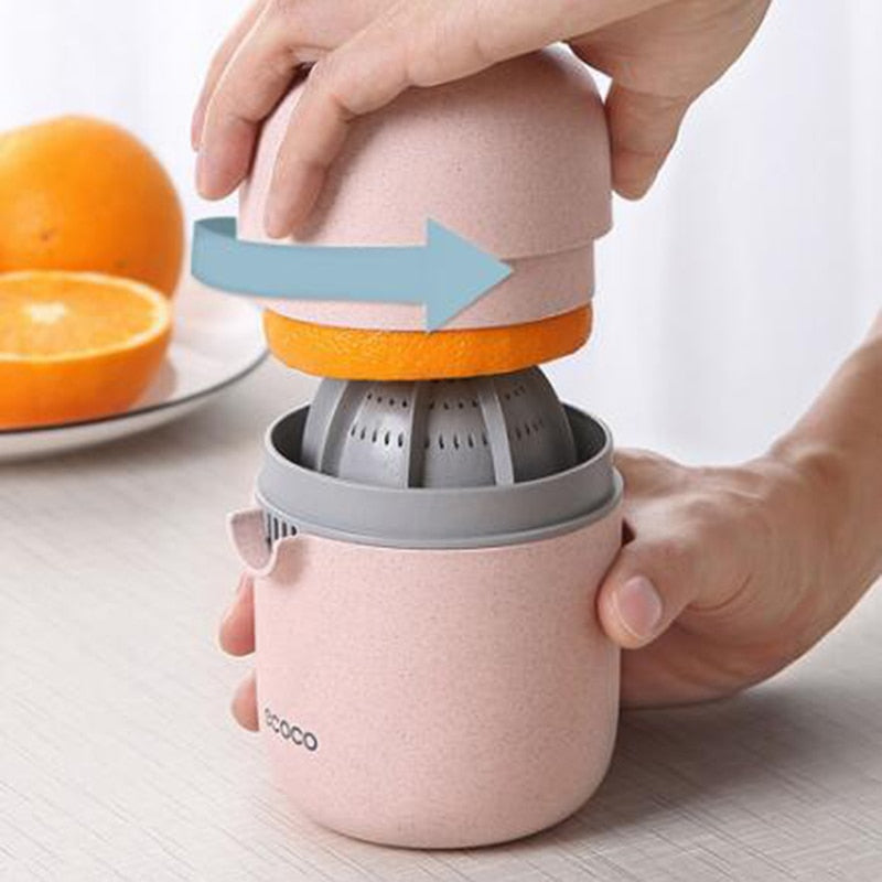 Cordless and Portable Citrus Juicer Squeezer