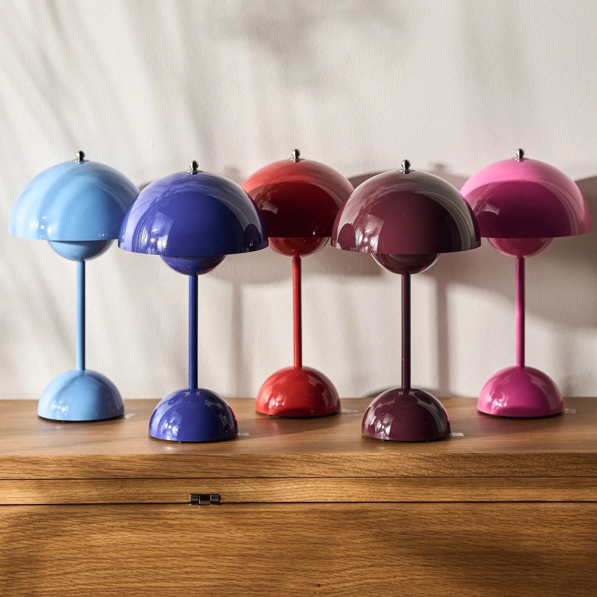 Cordless LED Table Lamp