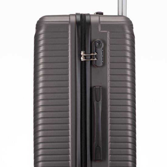 Cordoba Hardshell Suitcase – Stylish & Robust