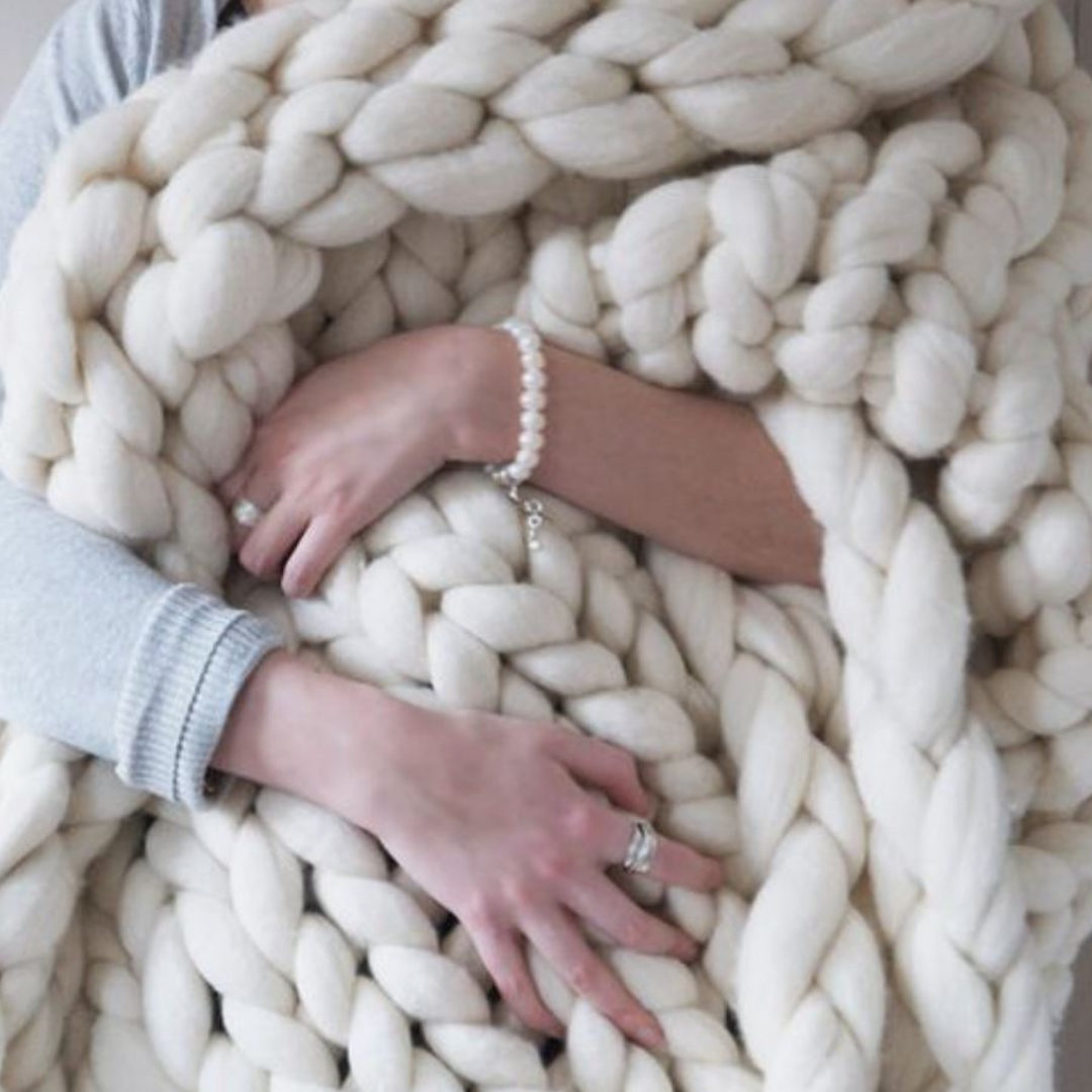 DIY Winter Throw Blanket | A Wonderful & Unique Winter Throw Blanket