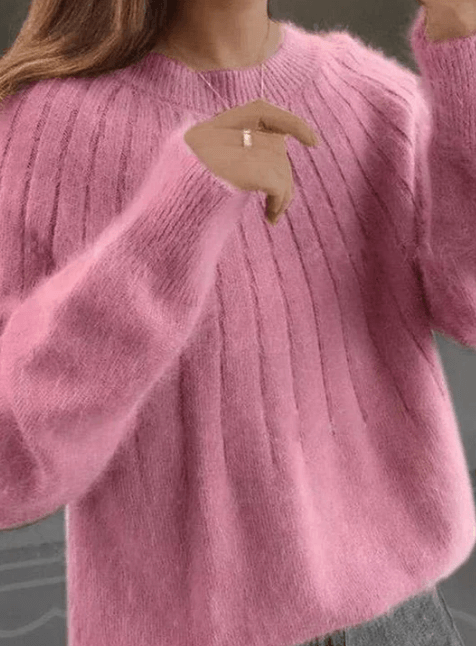 Fluffy Sweater – Elegant & Warm