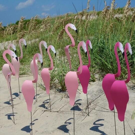 Handcrafted Aluminum Flamingo Garden Decor & Wind Indicator
