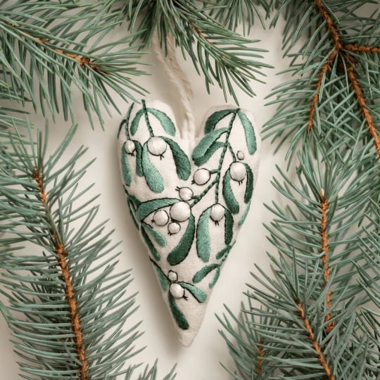 Heart Embroidery Set for Cosy Christmas Magic at Home