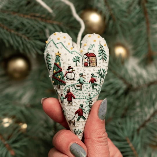 Heart Embroidery Set for Cosy Christmas Magic at Home