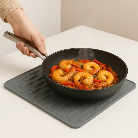 Heat-Resistant Non-Slip Silicone Drying Mat with Space-Saving Design