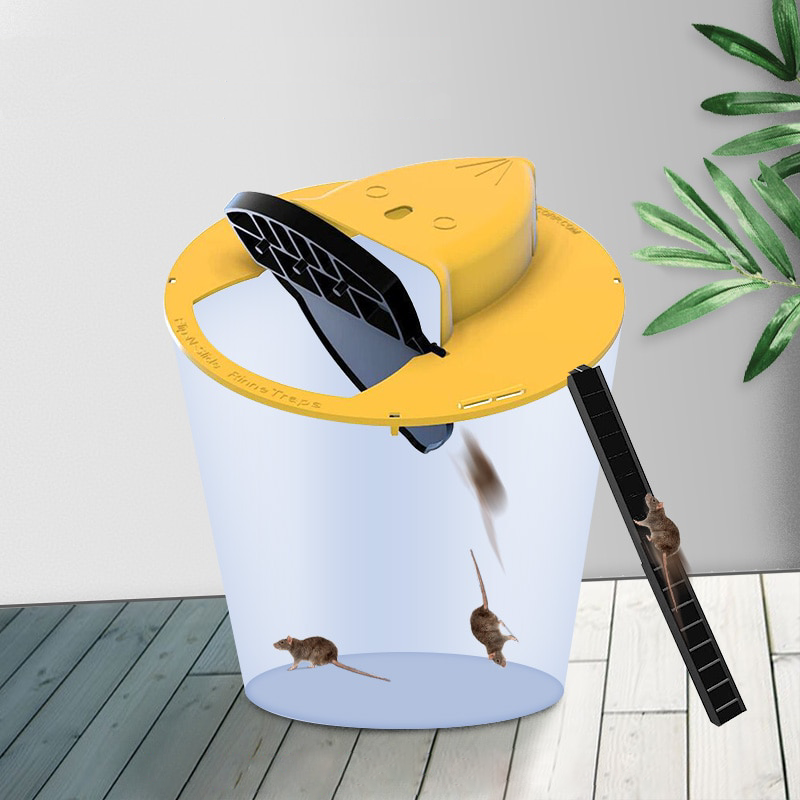 Humane Bucket Lid Mouse Trap with Safe Catch