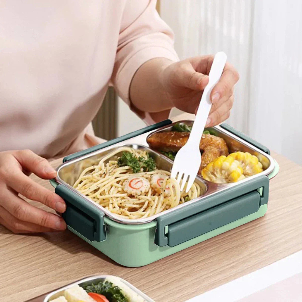 Insulated Thermal Lunch Box with Leak-Proof Seal for Warm Meals on the Go
