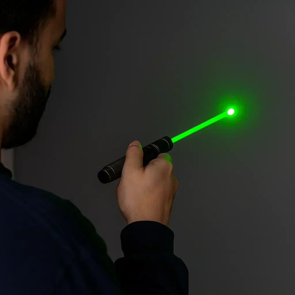 Long-Distance Laser Beam Penlight