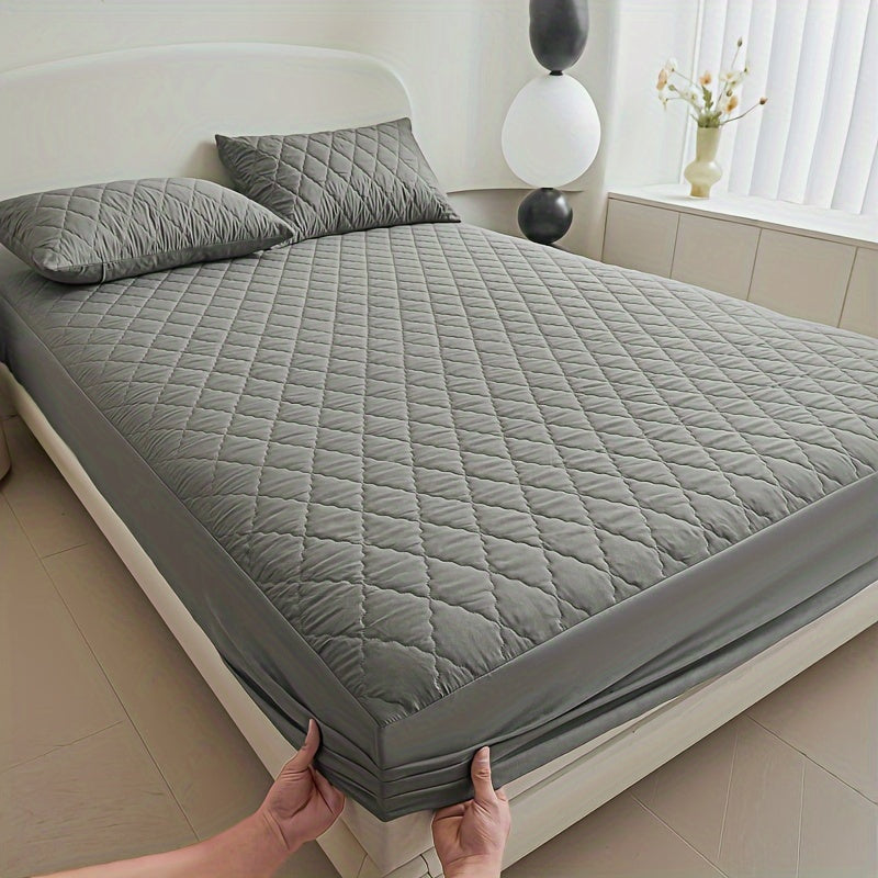 Luxury Waterproof Mattress Protector – Quilted & Breathable Sleeping Comfort