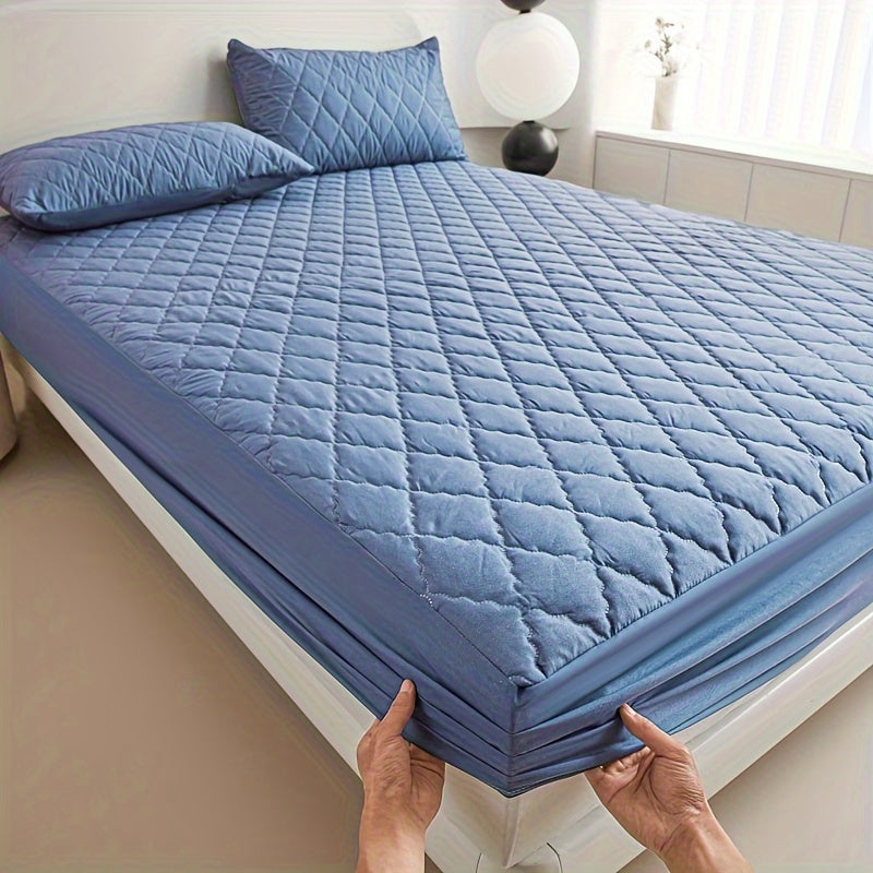 Luxury Waterproof Mattress Protector – Quilted & Breathable Sleeping Comfort
