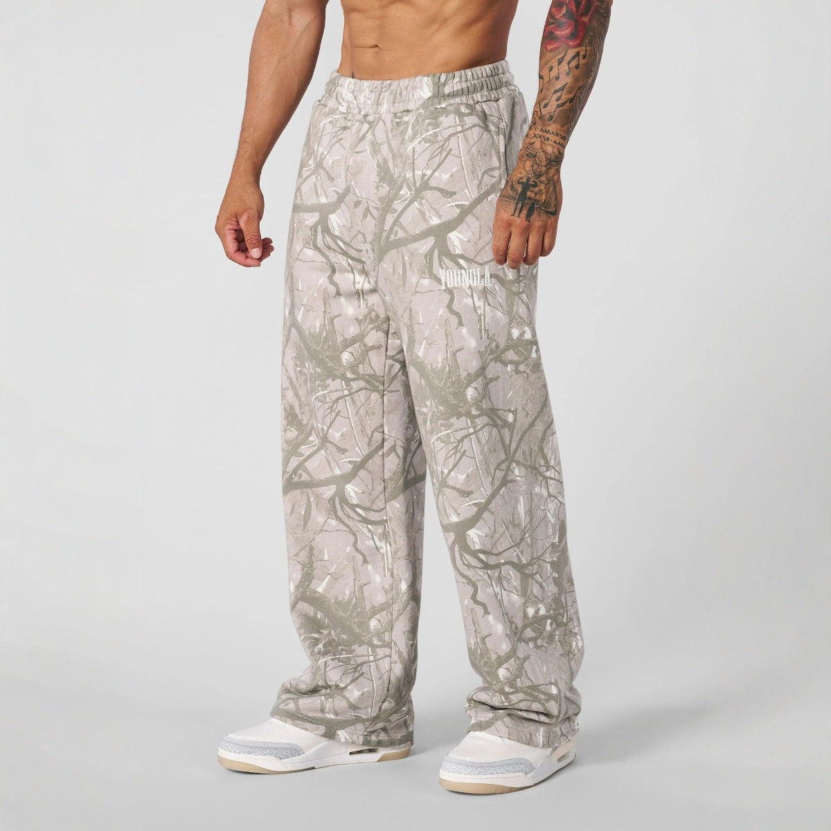 Men's Loose Camouflage Jogging Pants with Elastic Comfort Waistband and Thigh Logo