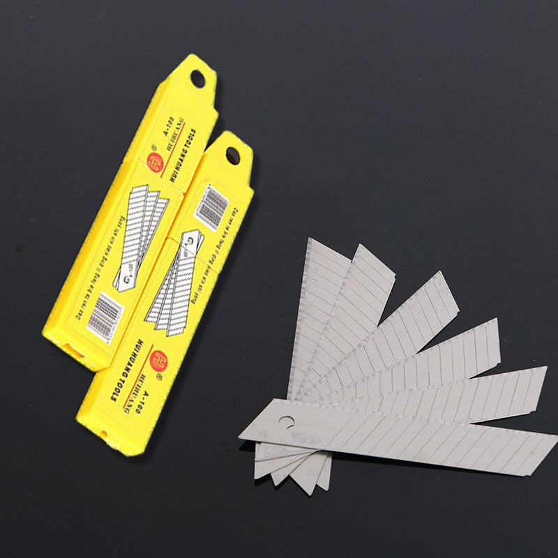 Pack of 10 Ultra-Sharp Blades with Storage Box
