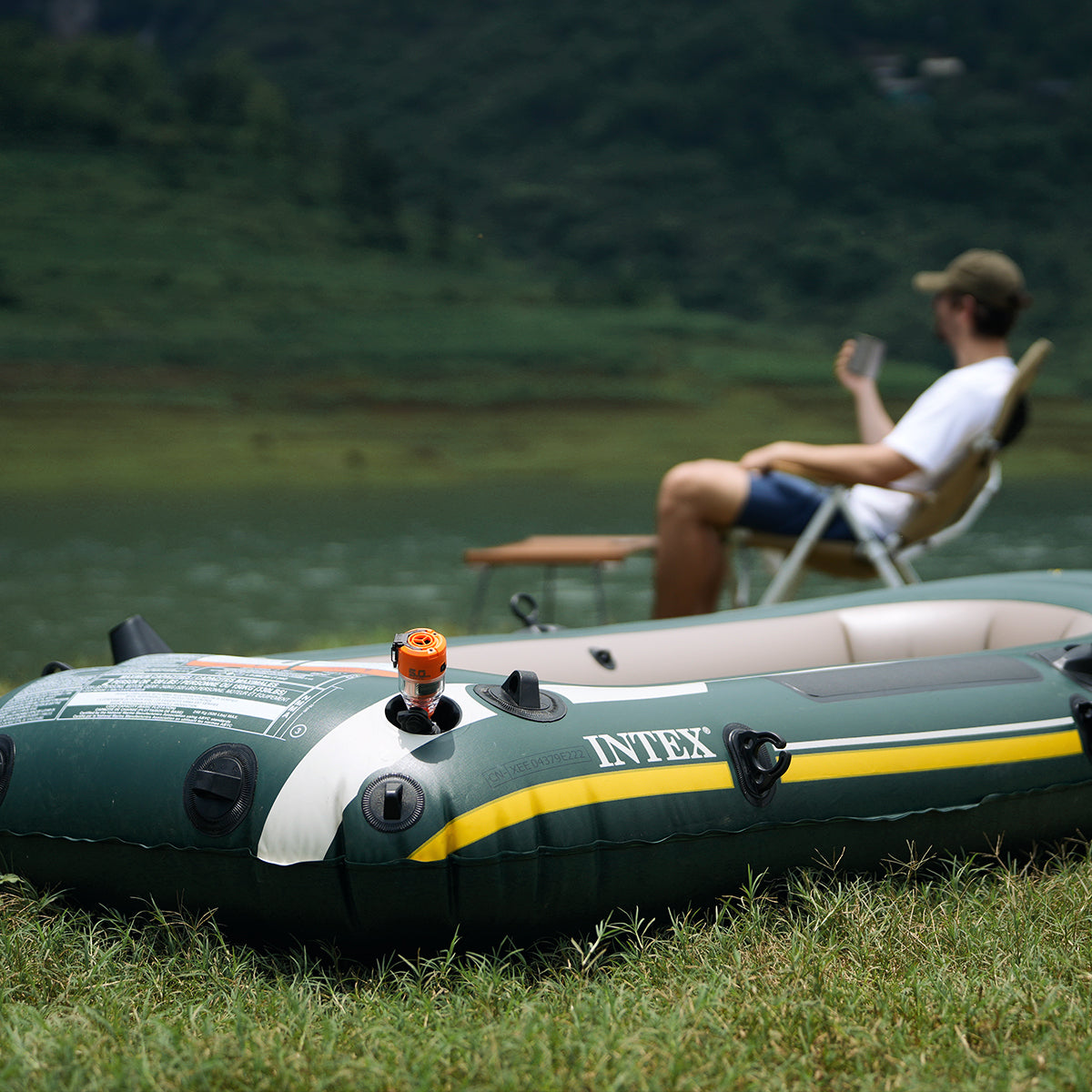 Portable 2-in-1 Pump with LED Light