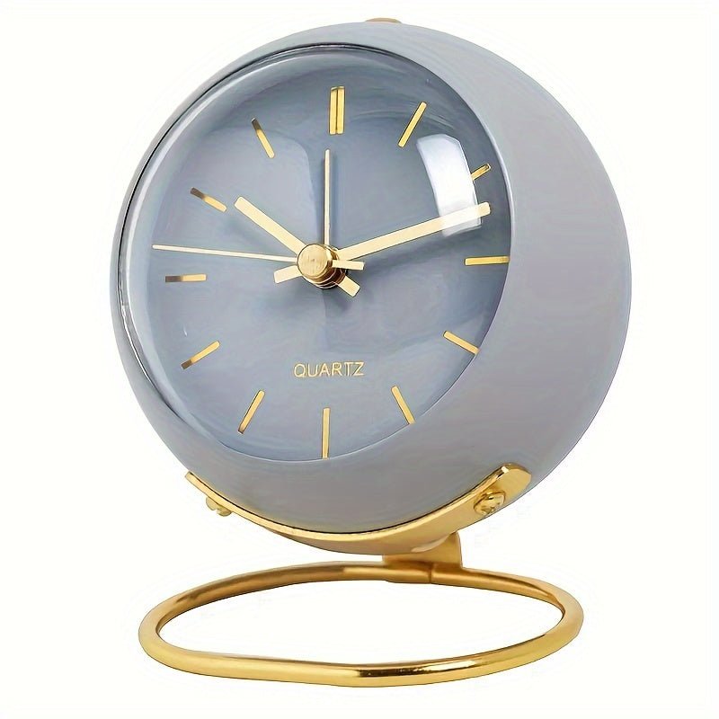 Retro Silent Alarm Clock – Vintage Metal Analog Clock with Night Light