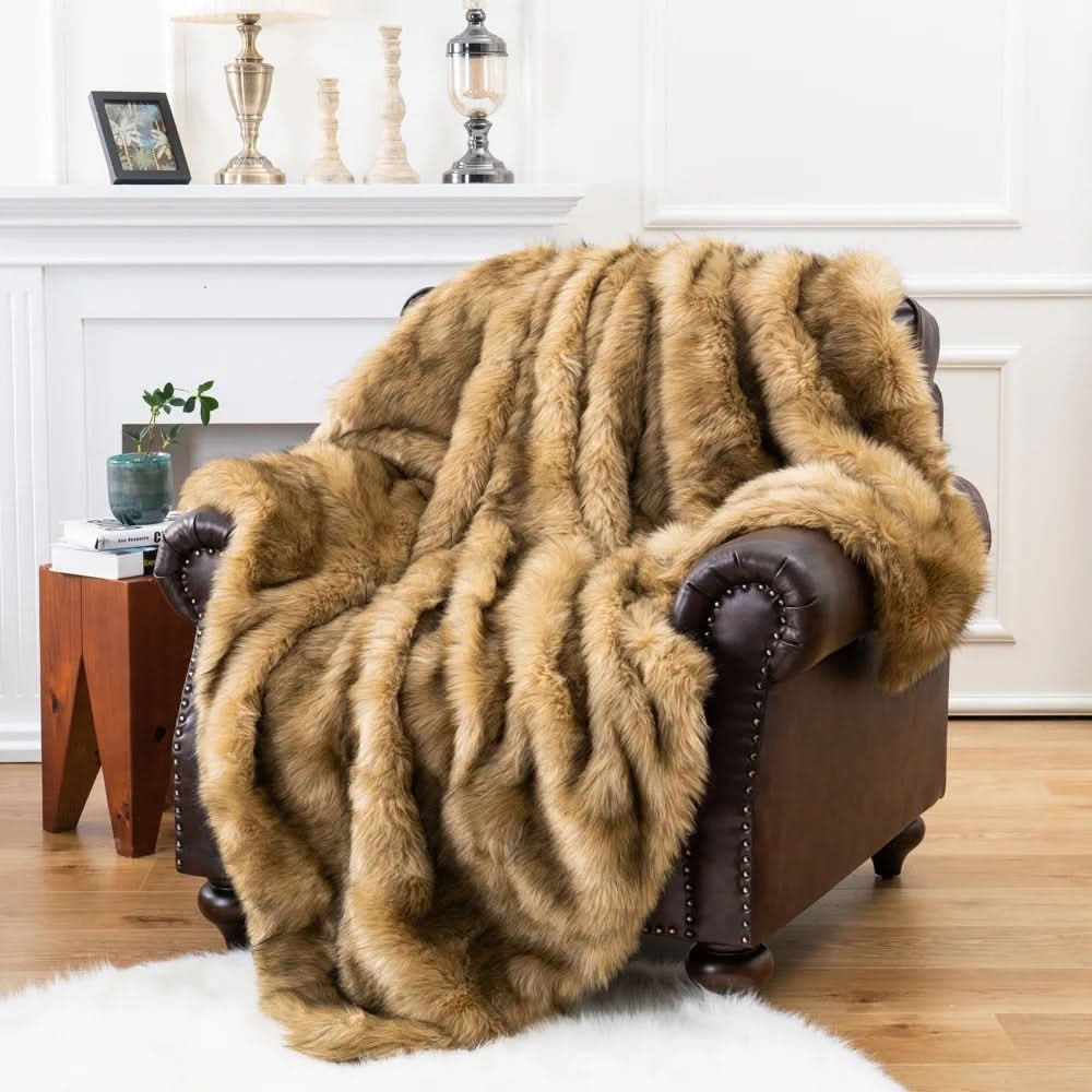 Soft, Warm & Elegant Faux Fur Blanket