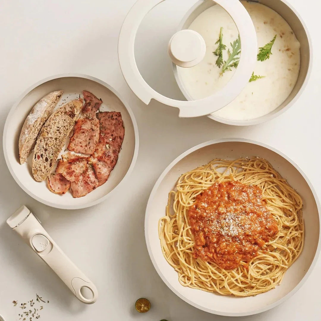 Space-Saving Induction Cookware Set with Ceramic Non-Stick Coating – Stackable Pans for Healthy Cooking