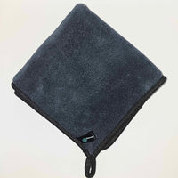 Ultra-Absorbent Microfiber Cloth for Streak-Free Drying