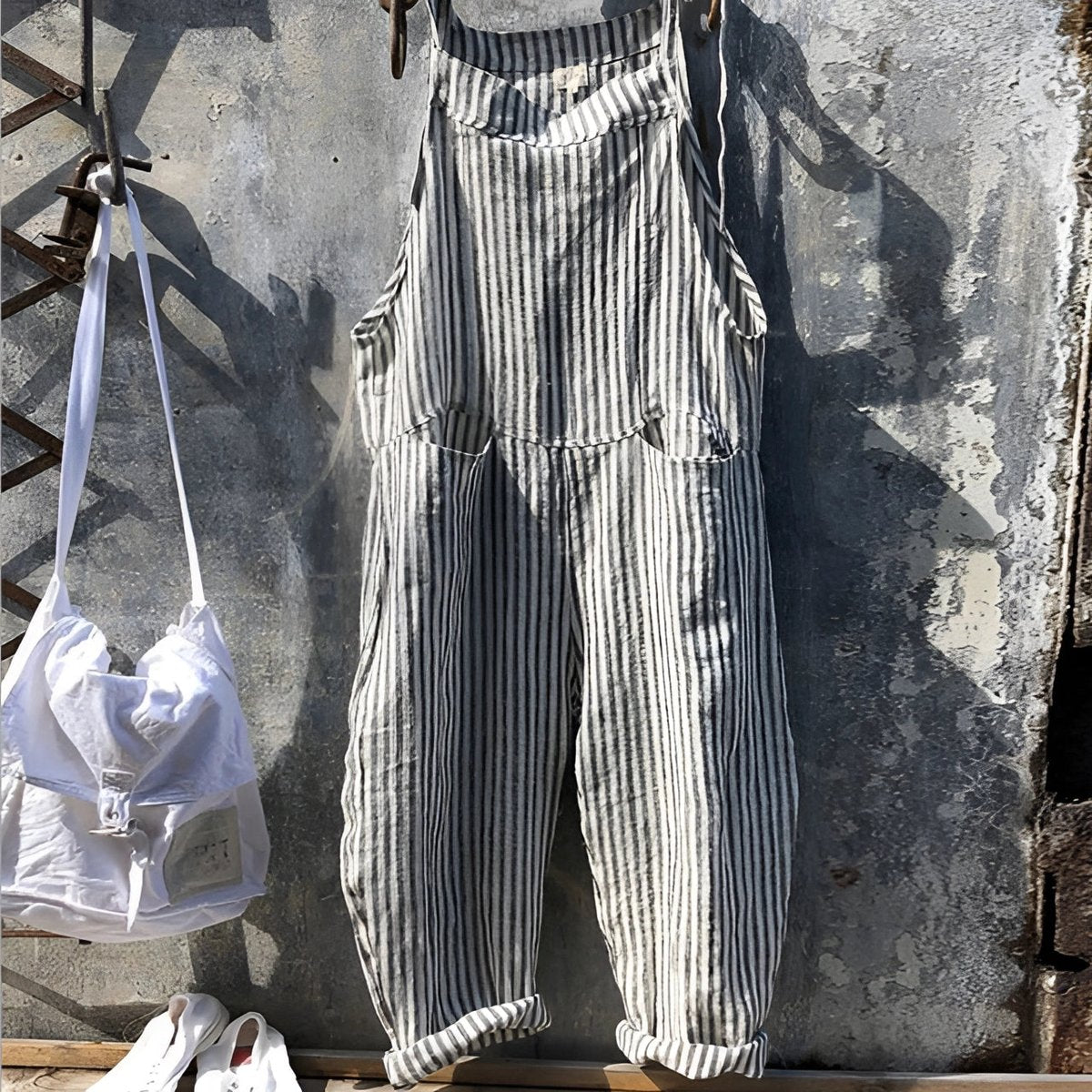 Unisex Vintage Striped Loose-Fit Adjustable Strap Overalls