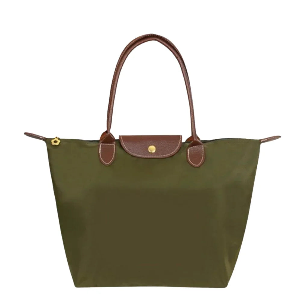 Waterproof Travel Bag – Elegant and Spacious