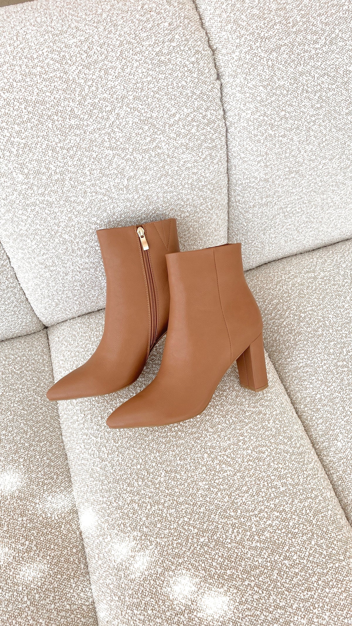 Women's Block-Heel Ankle Boots – Elegant & Comfortable