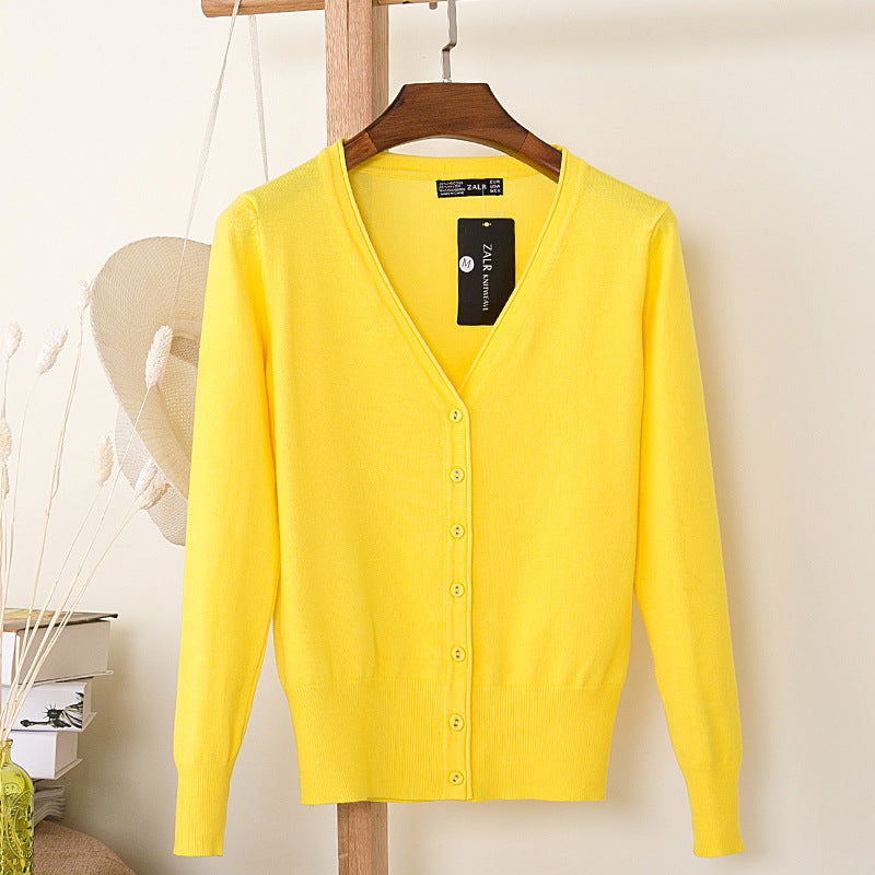 Women's Cardigan in Pastel Colors - Timeless & Comfortable