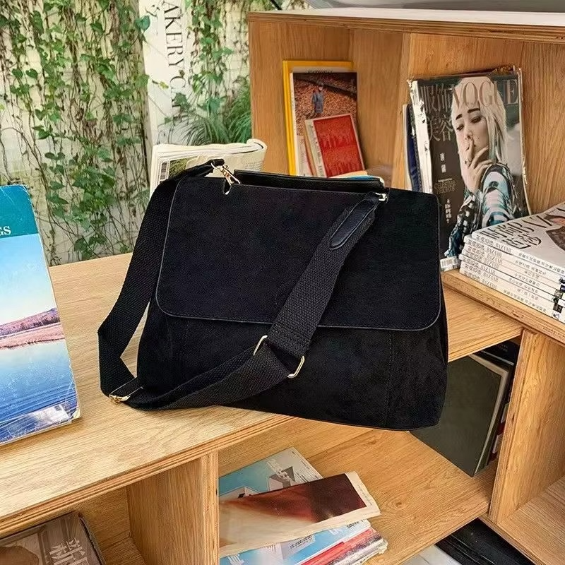 Women's Fashion Crossbody Bag for Autumn and Winter