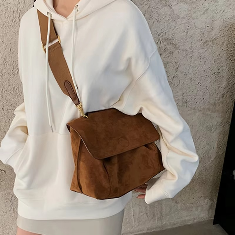Women's Fashion Crossbody Bag for Autumn and Winter