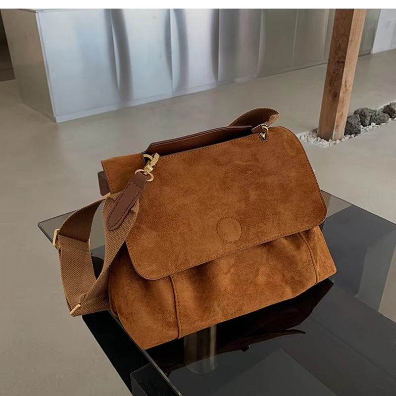 Women's Fashion Crossbody Bag for Autumn and Winter