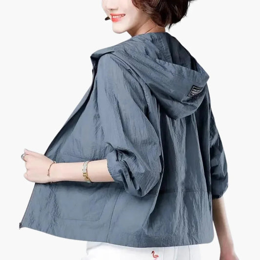 Women's Hooded Rain Jacket for Everyday and Leisure