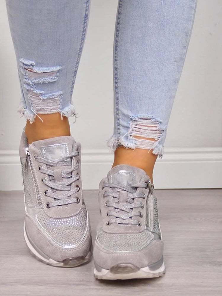 Women's Non-Slip Walking Shoes with a Modern Look