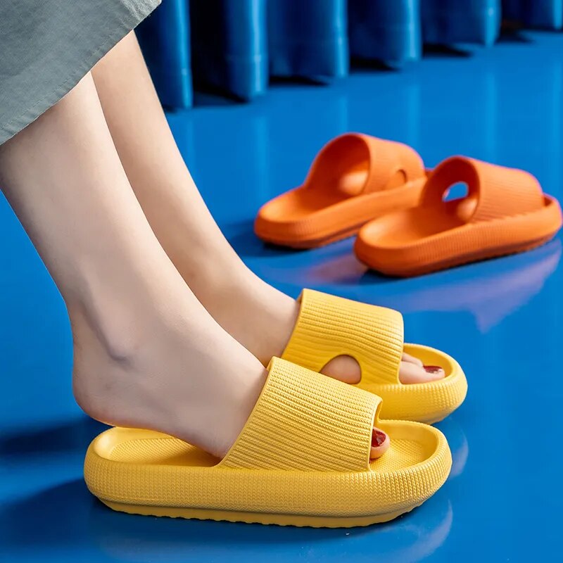 Women's Platform Cloud Slippers - Comfort Sandals