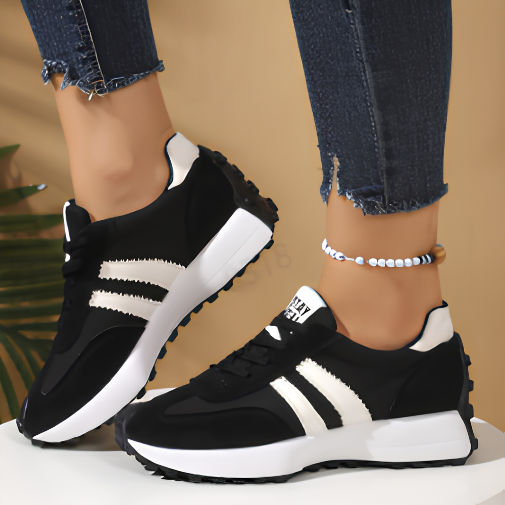 Women's Retro Platform Chunky Lace-Up Sneakers