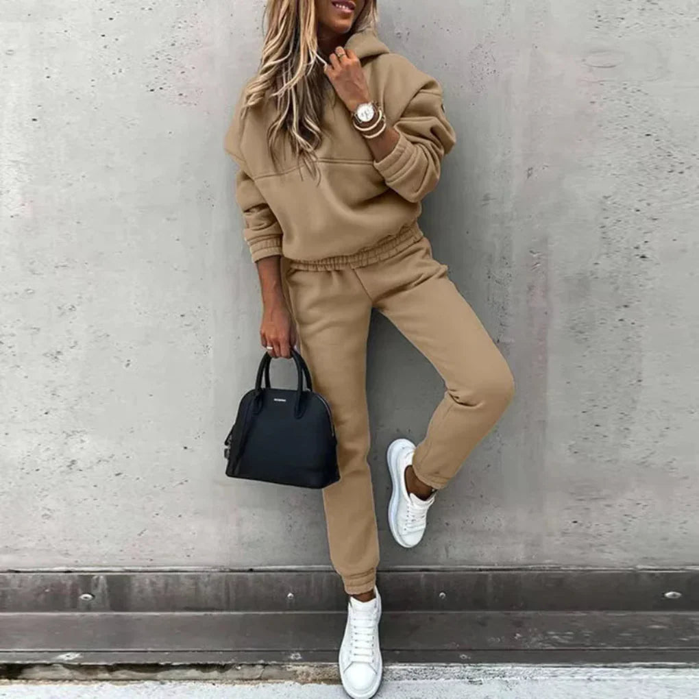 Women's Sporty Tracksuit – Winter Active Layer