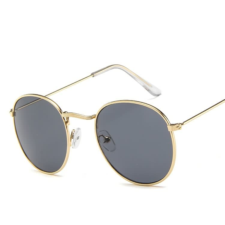 Women's Trendy Retro Sunglasses for a Stylish Look