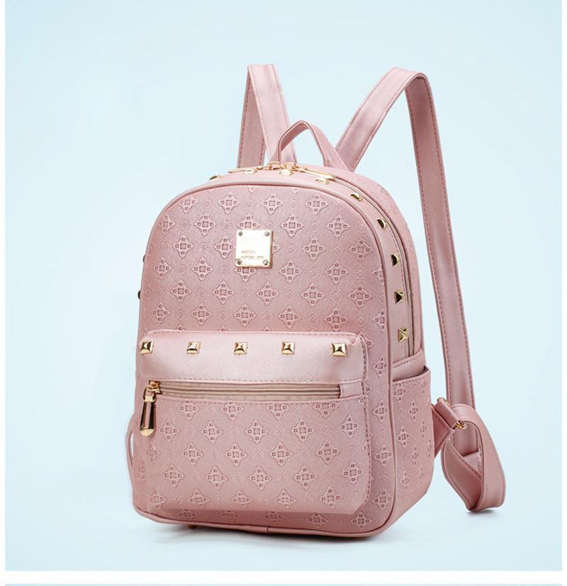 Women's Urban Backpack with Adjustable Straps and Gold Accents – Spacious and Functional