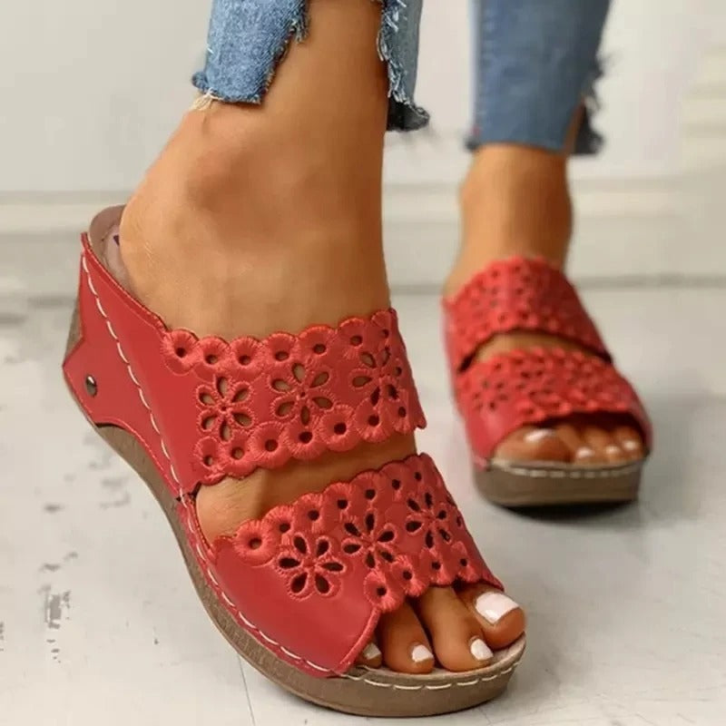 Women's Wedge Sandals with Floral Pattern